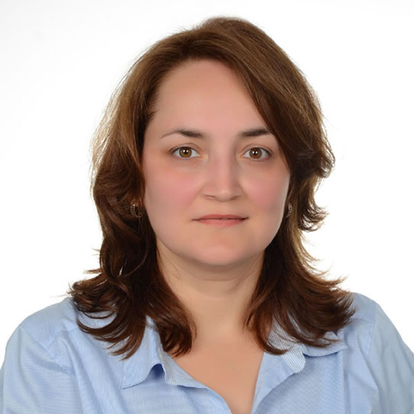15 Hanife Keskin